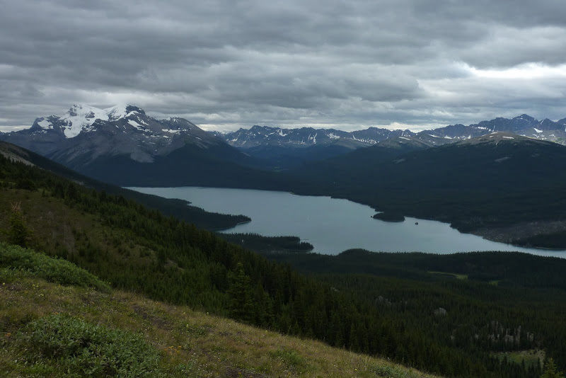 Maligne Lake Viewpoint